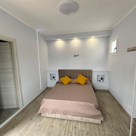 Ferienwohnung Fcoairporthouse Fiumicino Exterior foto